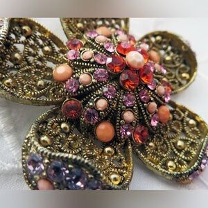 BEAUTIFUL Vintage Flower Filigree Brooch ~ Gold-tone ~ Multi-Colored